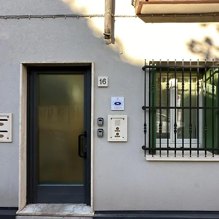 펜션 Casamirandola *